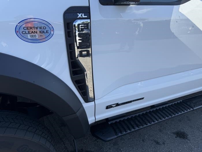 2024 Ford F-550 XL