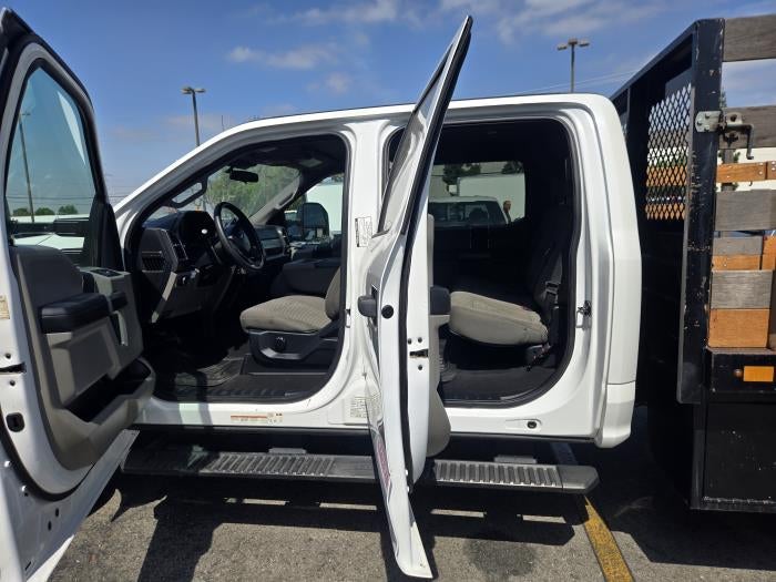 2020 Ford F-550 Base