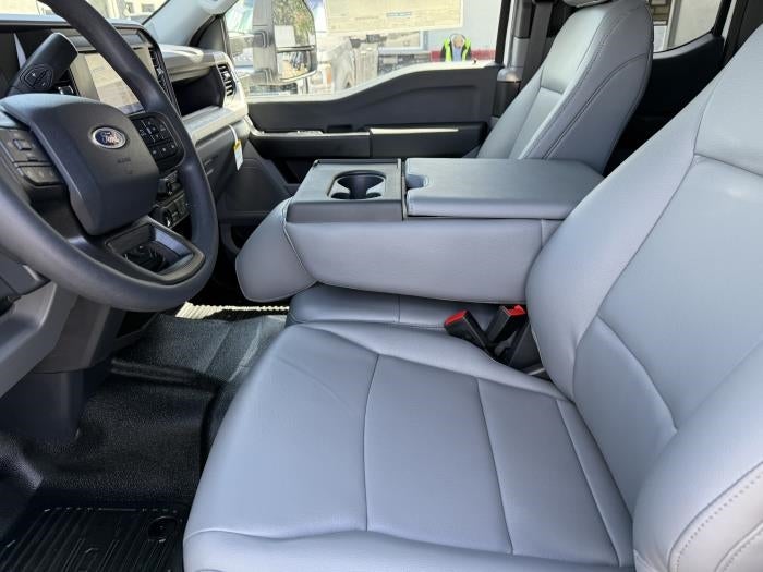 2025 Ford F-550 XL