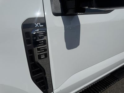 2027 Ford F-350 XL