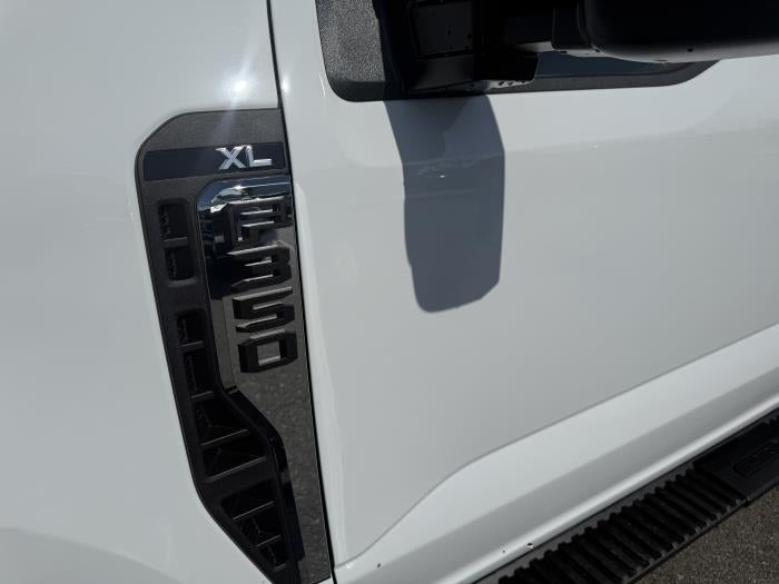 2027 Ford F-350 XL