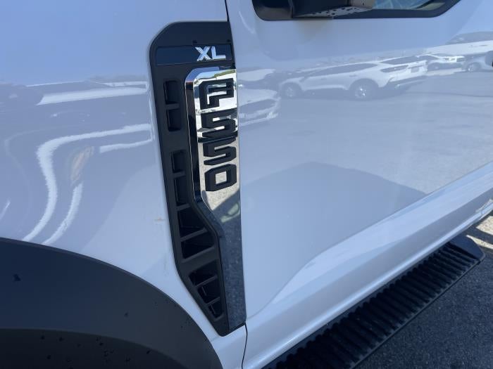 2027 Ford F-550 XL
