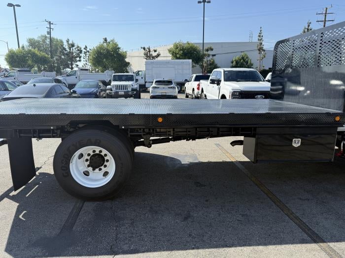 2026 Ford F-650 Standard