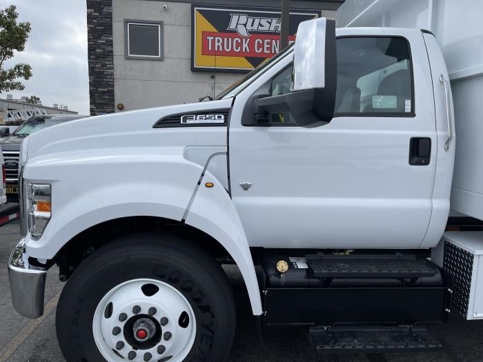2024 Ford F-650 Standard