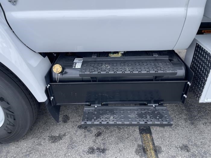 2024 Ford F-650 Standard