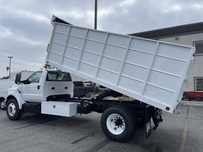 2024 Ford F-650 Standard