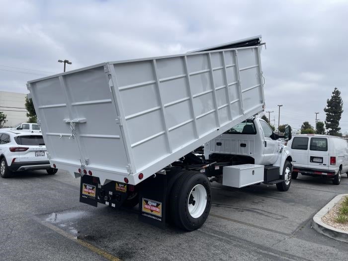 2024 Ford F-650 Standard