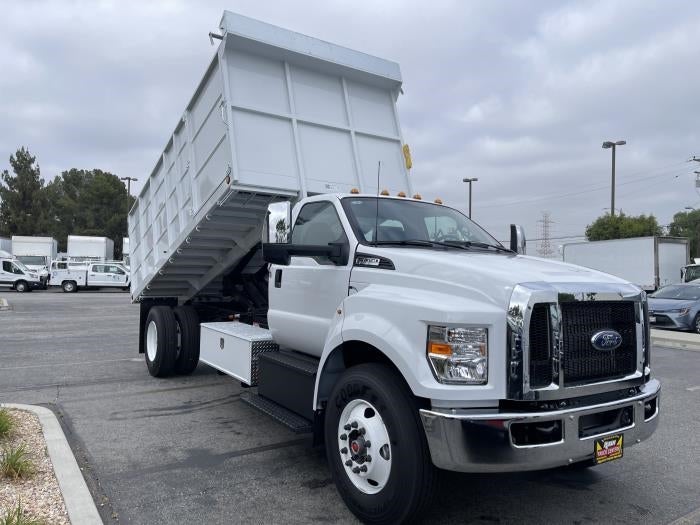 2024 Ford F-650 Standard