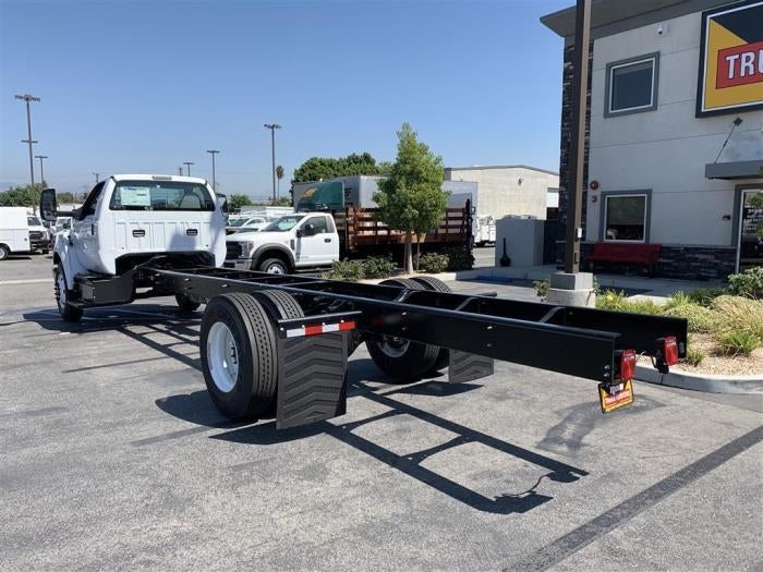 2026 Ford F-750 Standard