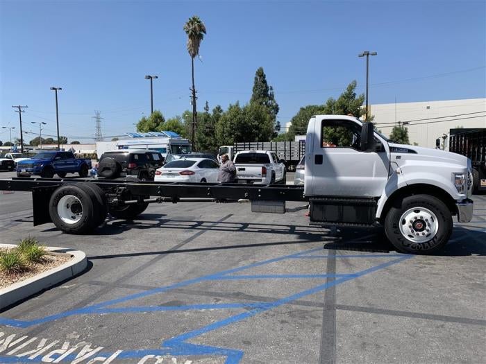 2026 Ford F-750 Standard