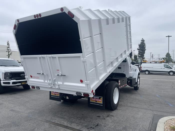 2026 Ford F-750 Standard