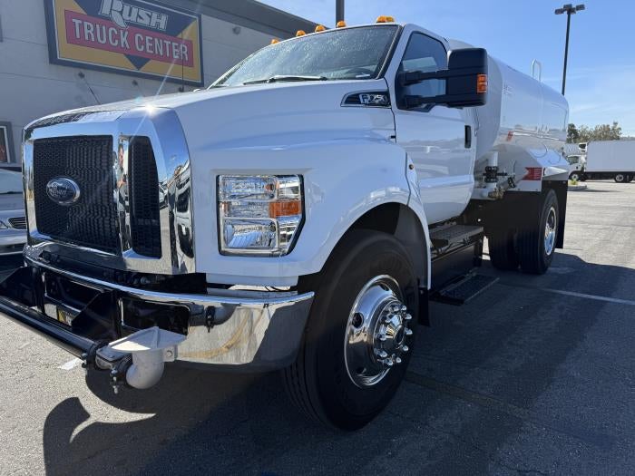 2026 Ford F-750 Standard