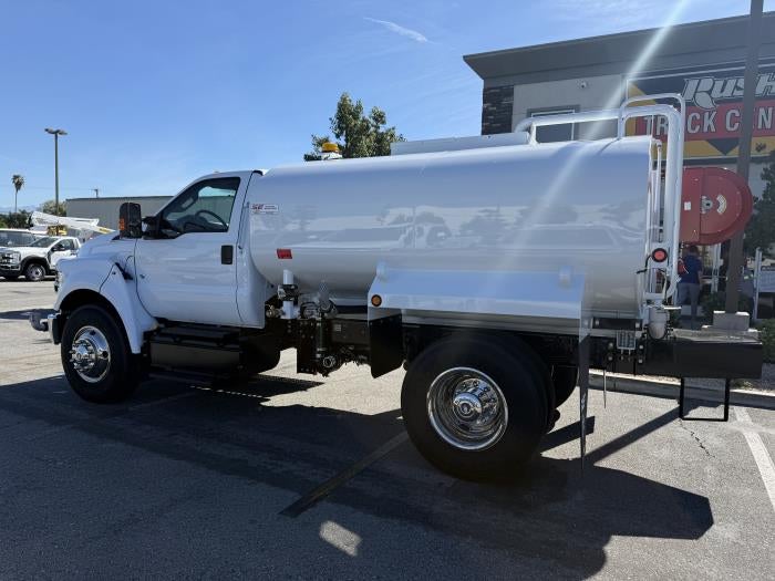 2026 Ford F-750 Standard