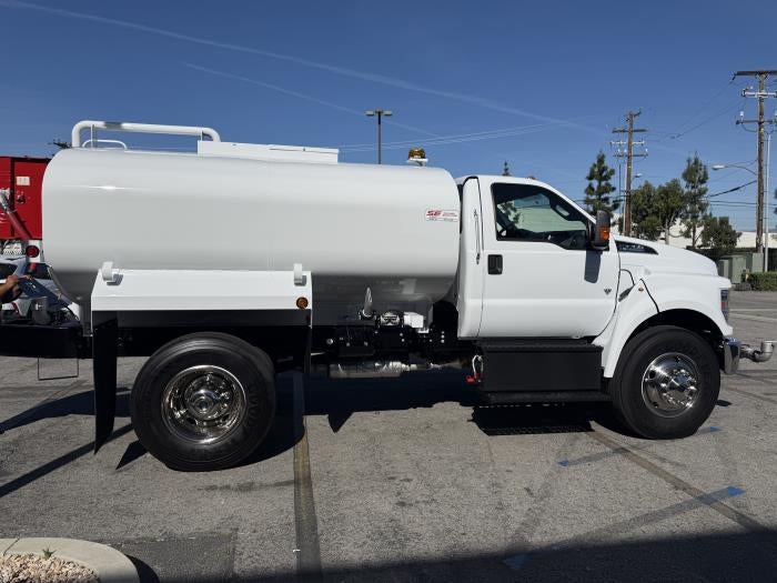 2026 Ford F-750 Standard