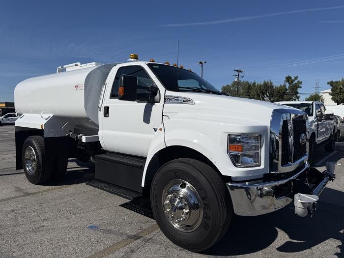 2026 Ford F-750 Standard