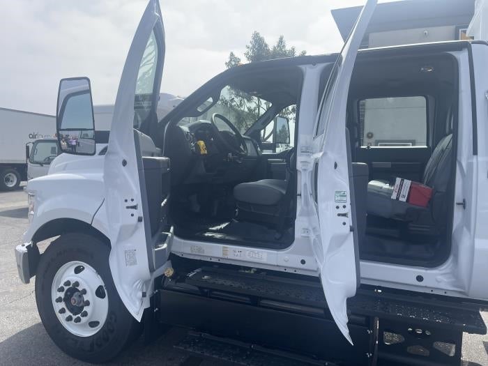 2025 Ford F-650 Standard
