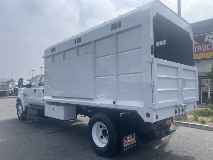 2025 Ford F-650 Standard