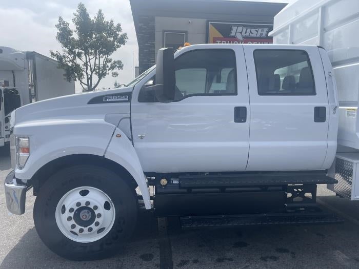 2025 Ford F-650 Standard