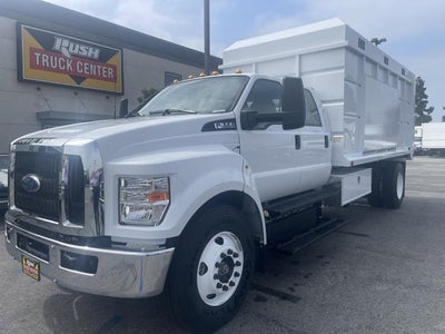 2025 Ford F-650 Standard