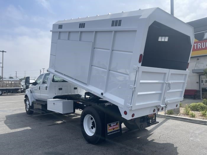 2025 Ford F-650 Standard
