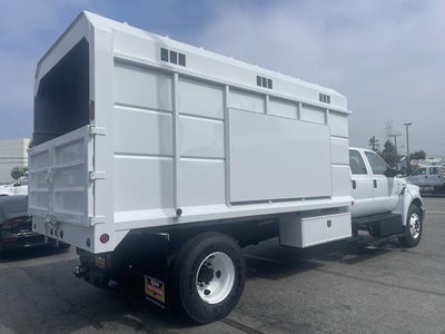 2025 Ford F-650 Standard