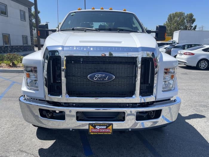 2027 Ford F-650 Standard