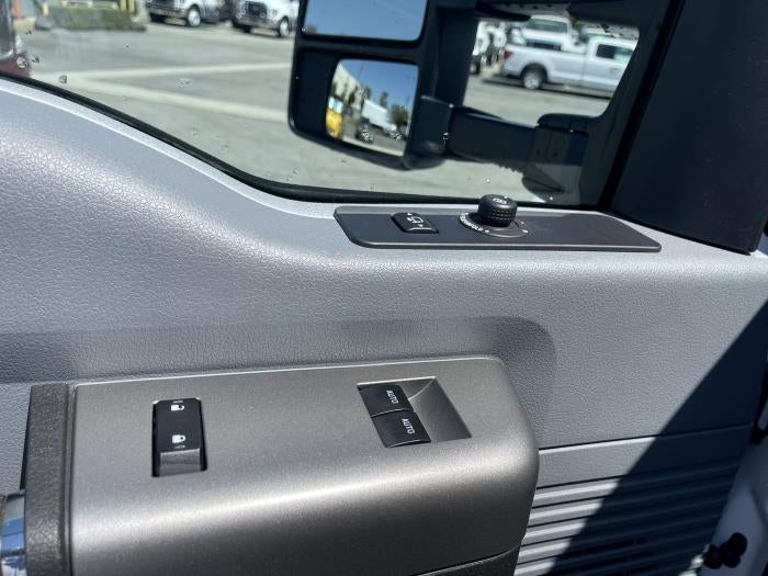 2027 Ford F-650 Standard