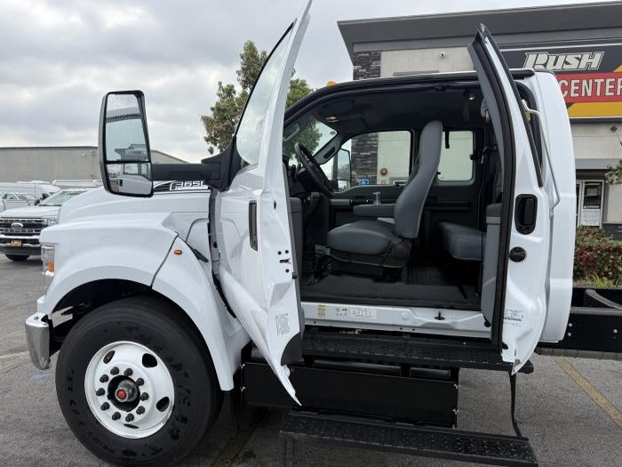 2027 Ford F-750 Preferred