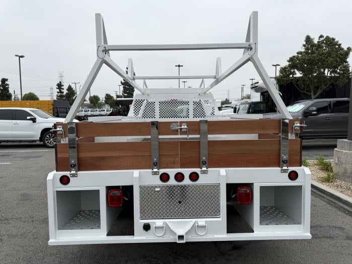 2025 Ford F-350 Super Duty Chassis Cab XL - Photo 5