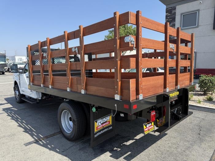 2026 Ford F-350 Super Duty Chassis Cab XL - Photo 4