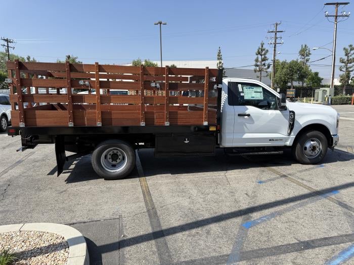 2026 Ford F-350 Super Duty Chassis Cab XL - Photo 8