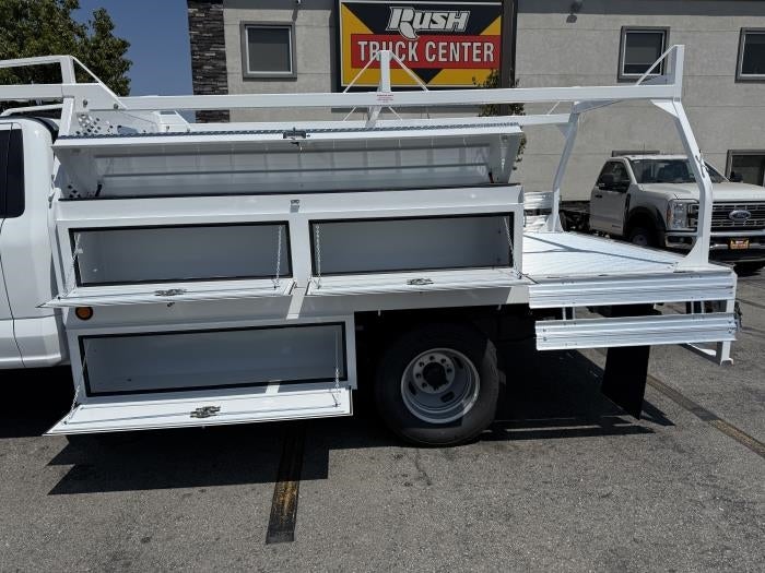 2025 Ford F-350 Super Duty Chassis Cab XL - Photo 10