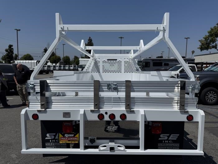 2025 Ford F-350 Super Duty Chassis Cab XL - Photo 5