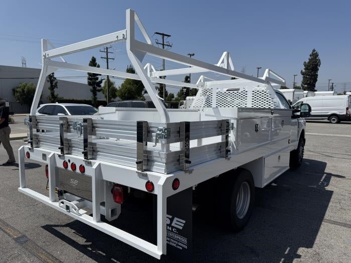 2025 Ford F-350 Super Duty Chassis Cab XL - Photo 6