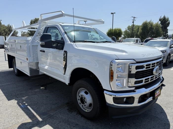 2025 Ford F-350 Super Duty Chassis Cab XL - Photo 8