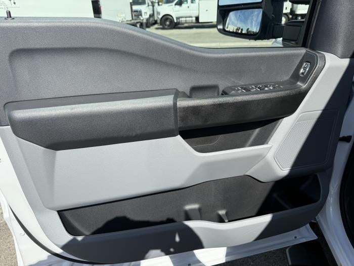 2027 Ford F-550 XL