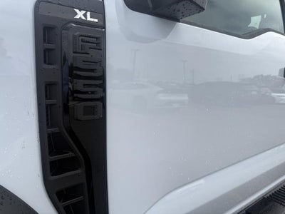 2027 Ford F-550 XL