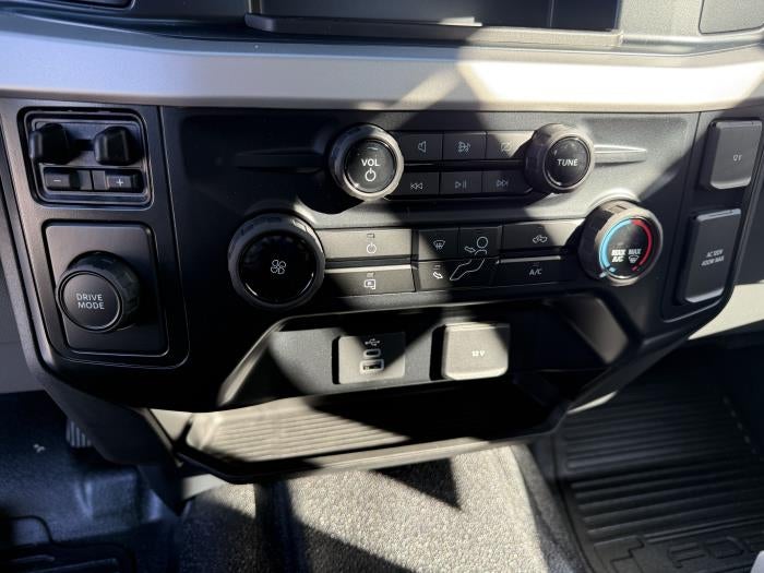 2027 Ford F-550 XL