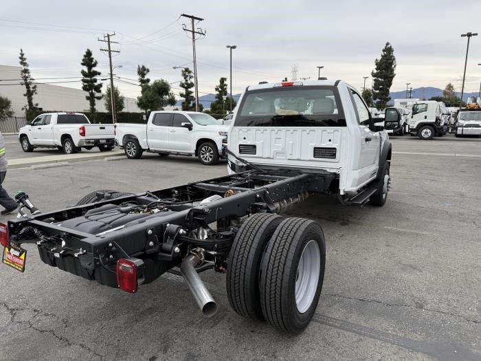 2025 Ford F-450 Super Duty Chassis Cab XL - Photo 6
