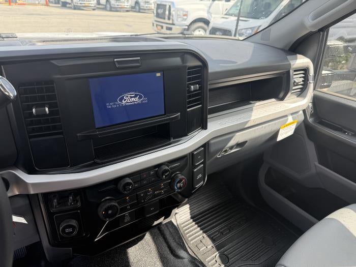 2025 Ford F-550 XL