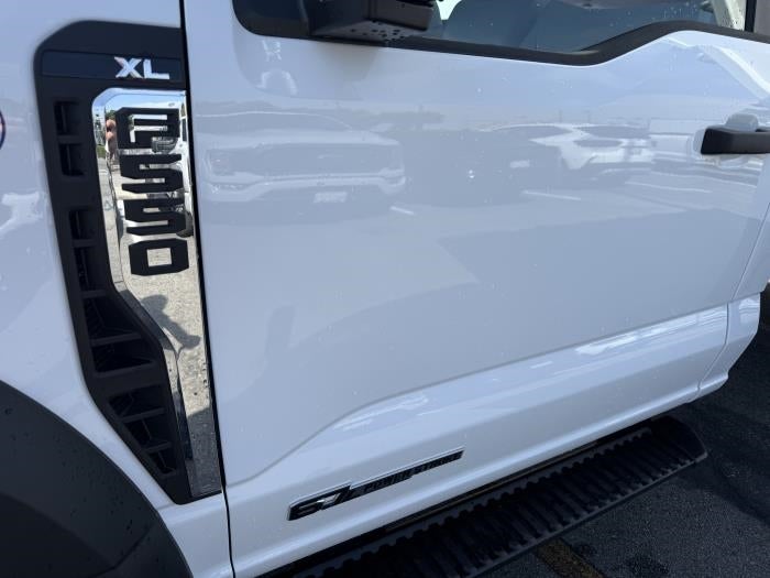 2025 Ford F-550 XL