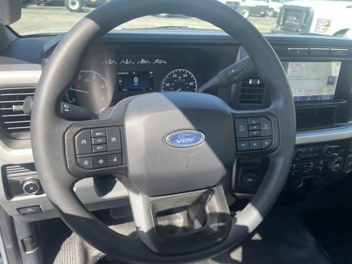 2025 Ford F-550 XL