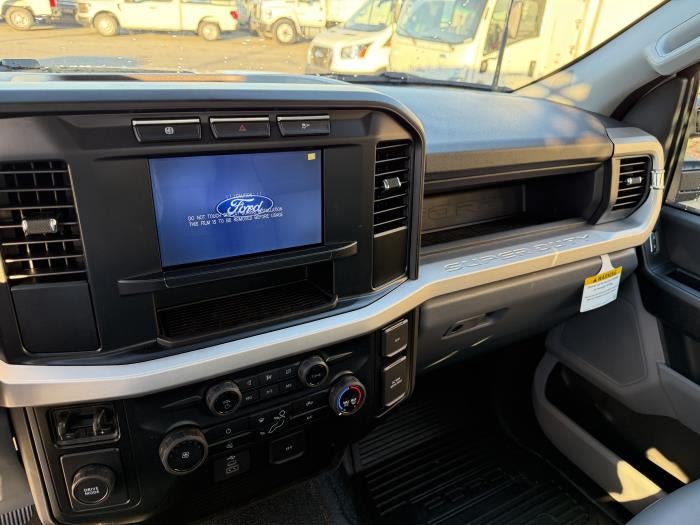 2025 Ford F-550 XL