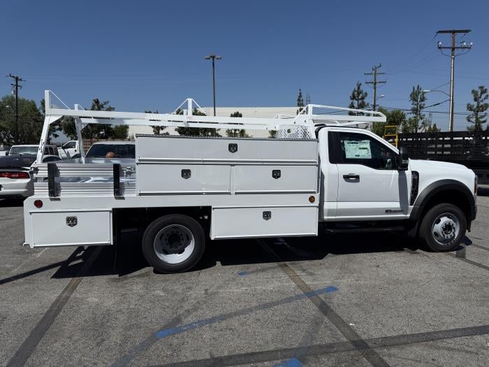 2025 Ford F-550 XL