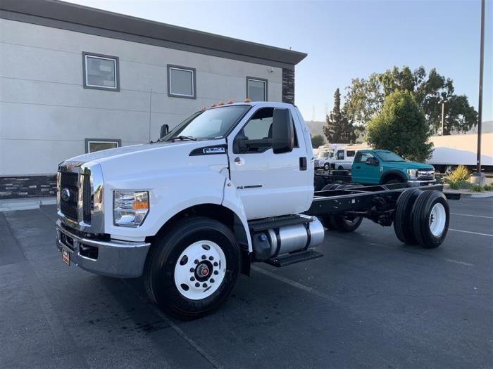 2027 Ford F-750 Preferred