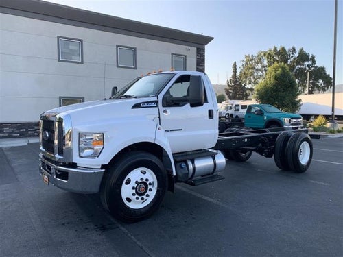 2027 Ford F-750 Preferred