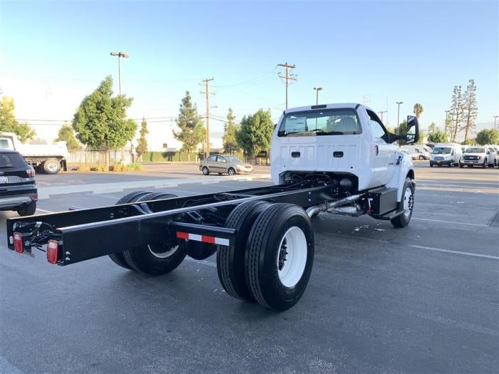2027 Ford F-750 Preferred