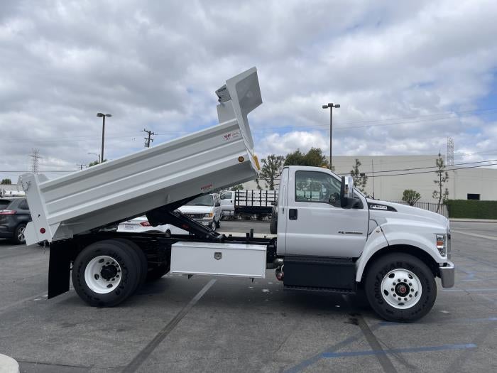 2027 Ford F-750 Preferred