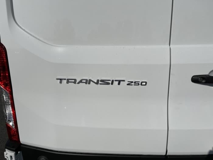 2025 Ford Transit-250 XL