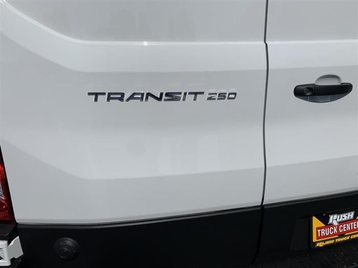 2025 Ford Transit-250 XL